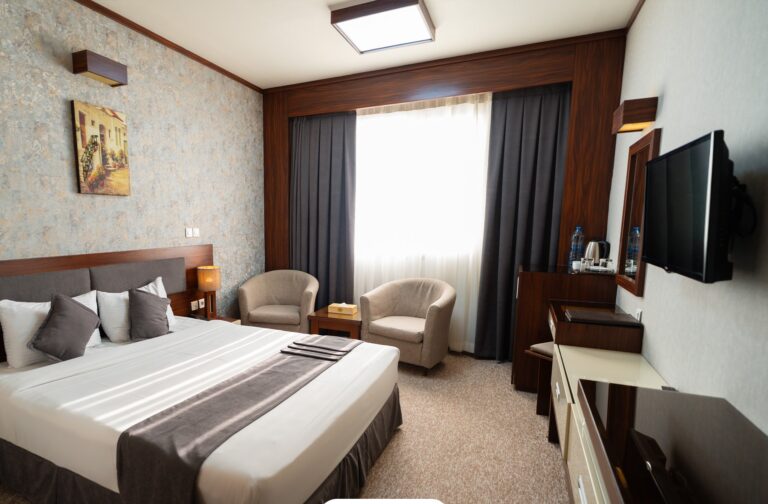 ROOM28